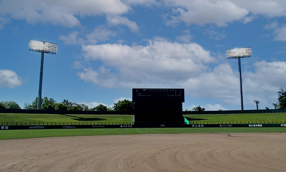 旭川市スタルヒン球場ナイター照明
