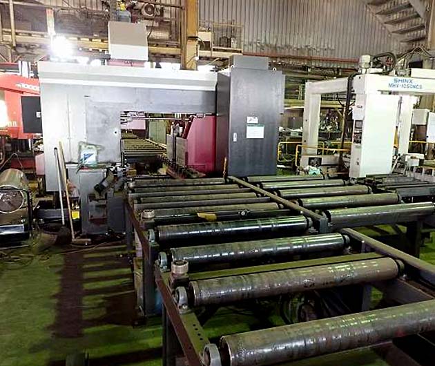 双和金属の材料の孔明け、開先加工